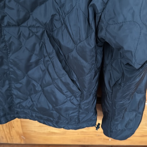 Women’s black winter jacket small in very good condition condition worn twice - Picture 6 of 8